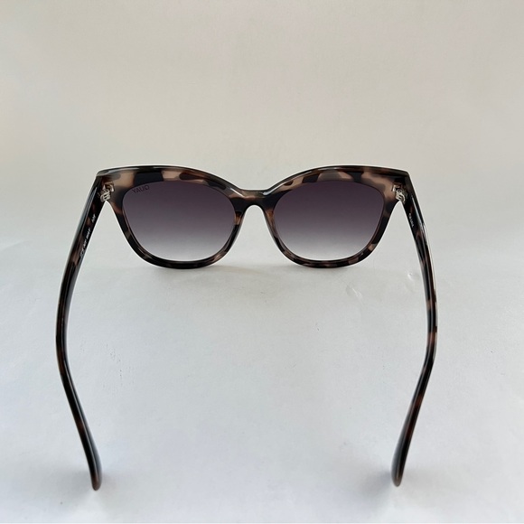 New Quay Its My Way Cat Eye Sunglasses Oversized Milky Tortoise Smoke main image 6